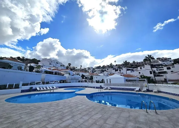 Julia Tenerife * Costa Adeje (Tenerife)